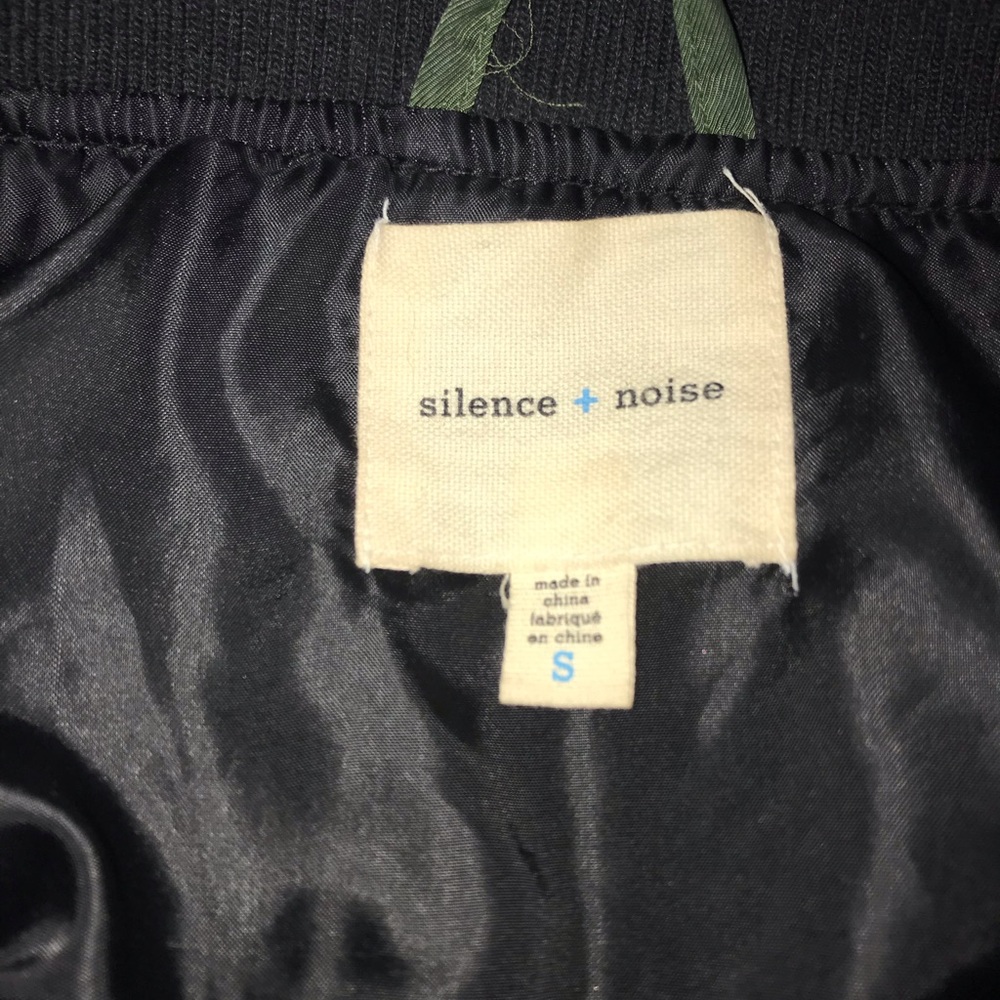 Puffer Jacket - Picture 8 of 8